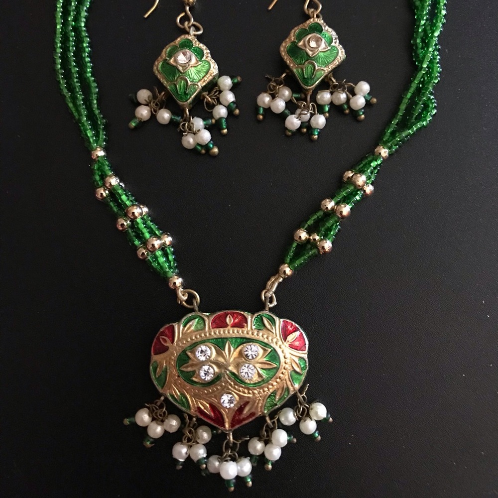MEENAKARI BEAD AND FAUX PEARL NECKLACE AND EARRINGS SET
